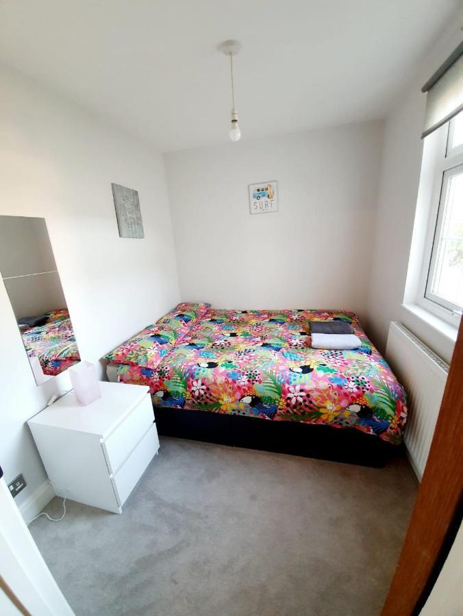 Beautiful 3 Bedroom House At The Sea Front - Amazing Location Southend-on-Sea Exterior foto